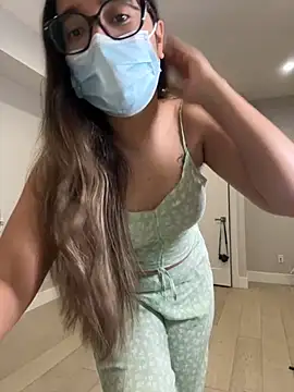 Snapshot of jAsMinE678 chatting on 11, 10, 2025 jAsMinE678 online show from 11, 10, 2025