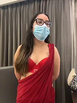jAsMinE678 online show from 15, 6, 2026