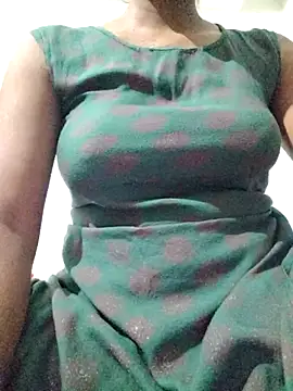 rituporna2004 online show from 10, 4, 2026