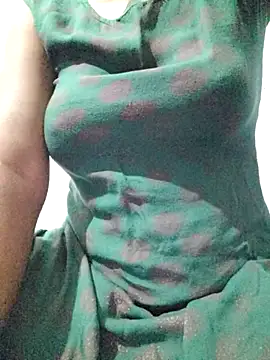 rituporna2004 online show from 5, 4, 2026