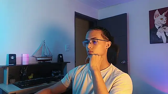 alejo x3 online show from 28, 10, 2025