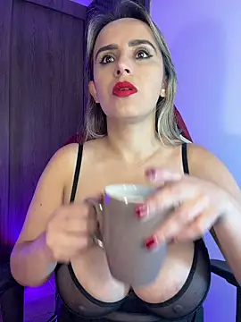 Sara Mills06 online show from 9, 1, 2026