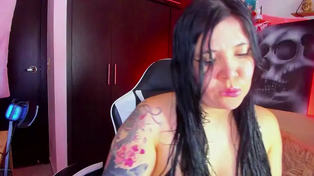 Snapshot of AilynRed chatting on 31, 5, 2026 AilynRed online show from 31, 5, 2026