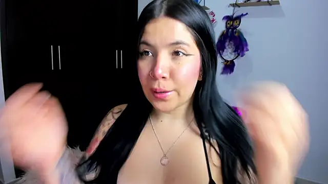 Snapshot of AilynRed chatting on 13, 2, 2025 AilynRed online show from 13, 2, 2025