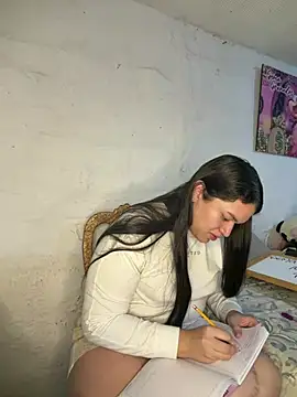 Snapshot of GemaGranadoss chatting on 14, 7, 2026 GemaGranadoss online show from 14, 7, 2026