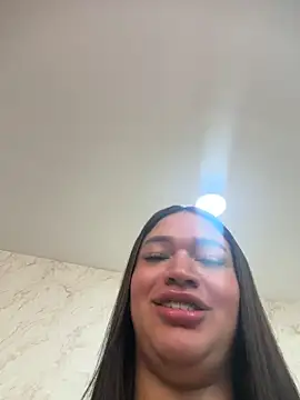Snapshot of GemaGranadoss chatting on 13, 5, 2026 GemaGranadoss online show from 13, 5, 2026