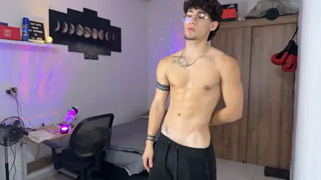 Kisan Smith online show from 18, 11, 2025