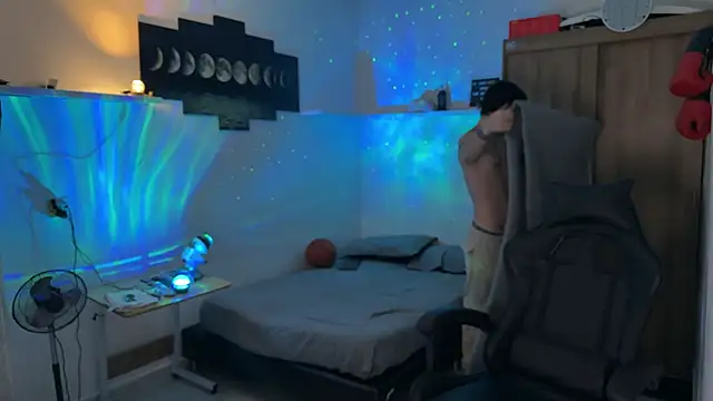 Kisan Smith online show from 25, 2, 2026