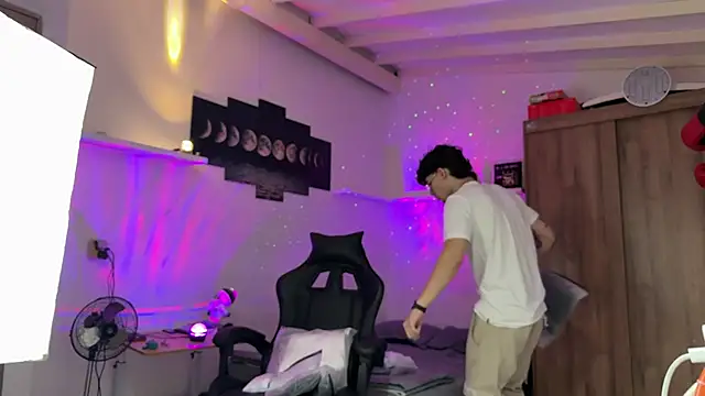 Kisan Smith online show from 14, 3, 2026