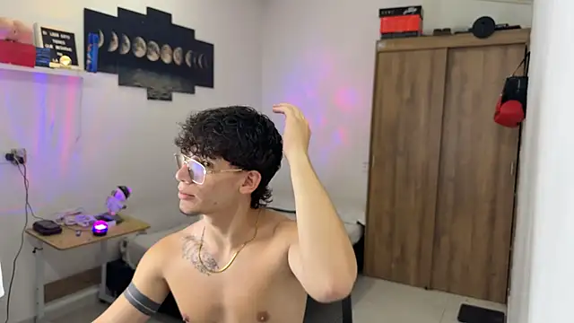 Kisan Smith online show from 10, 11, 2025