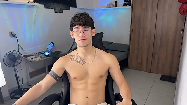 Kisan Smith online show from 25, 2, 2026