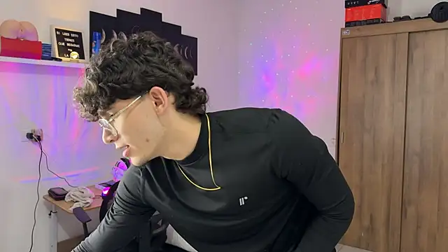 Kisan Smith online show from 7, 11, 2025