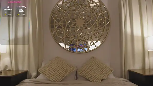 Antonellaparis  online show from 7, 11, 2025