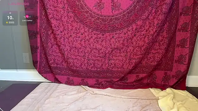 GlitterKitty108 online show from 15, 11, 2025