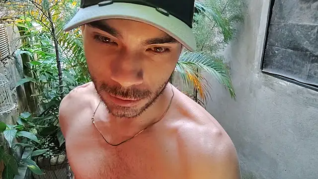 sexyboycolombi4 online show from 23, 1, 2025