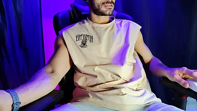 sexyboycolombi4 online show from 31, 1, 2025