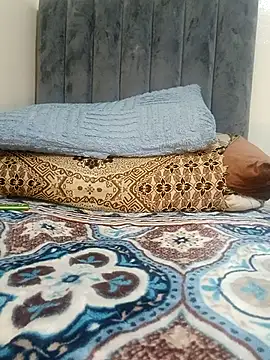 Noraa5 online show from 3, 3, 2025