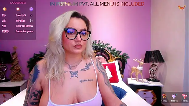 FoxxyClarise online show from 19, 12, 2025