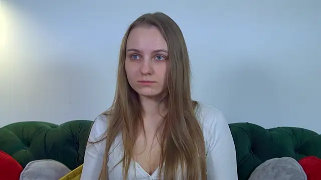 Snapshot of MelissaMelrey chatting on 7, 5, 2026 MelissaMelrey online show from 7, 5, 2026