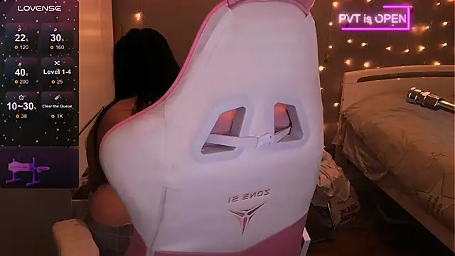 Snapshot of og_maddison chatting on 24, 2, 2025 og maddison online show from 24, 2, 2025