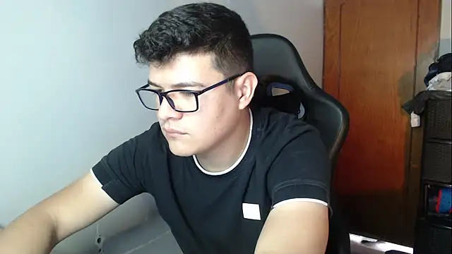 Plug Control online show from 22, 12, 2025