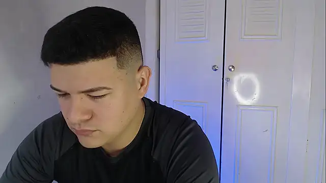 Plug Control online show from 11, 10, 2025