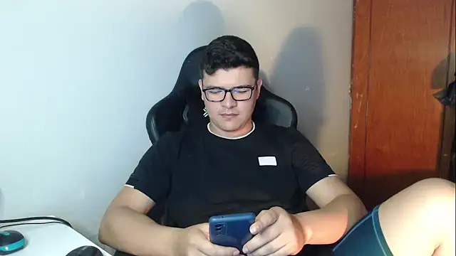 Plug Control online show from 18, 12, 2025