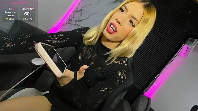 Courtney gonet online show from 7, 2, 2026