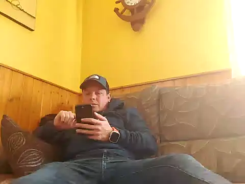 Jose HotLatino online show from 31, 3, 2026