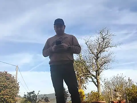 Jose HotLatino online show from 23, 2, 2026