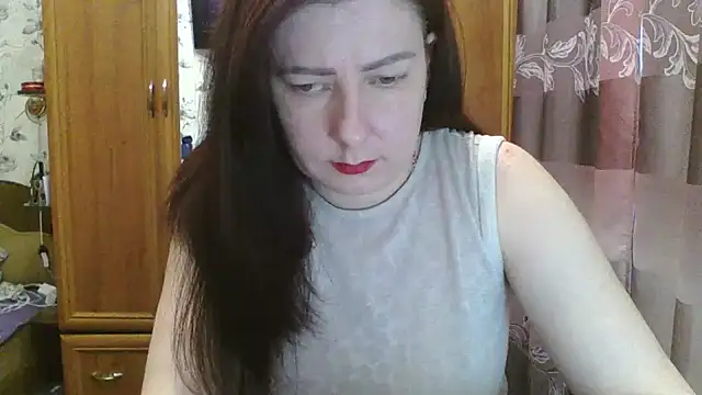 Snapshot of SophieNightAh chatting on 3, 2, 2025 SophieNightAh online show from 3, 2, 2025