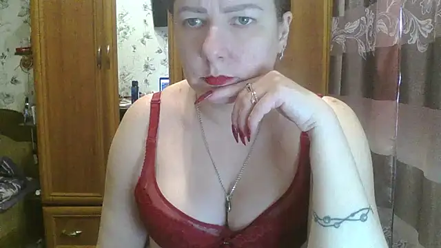 Snapshot of SophieNightAh chatting on 6, 2, 2025 SophieNightAh online show from 6, 2, 2025
