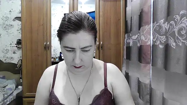 Snapshot of SophieNightAh chatting on 9, 9, 2025 SophieNightAh online show from 9, 9, 2025