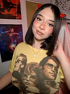 Snapshot of annbones_ch chatting on 12, 10, 2025 annbones ch online show from 12, 10, 2025