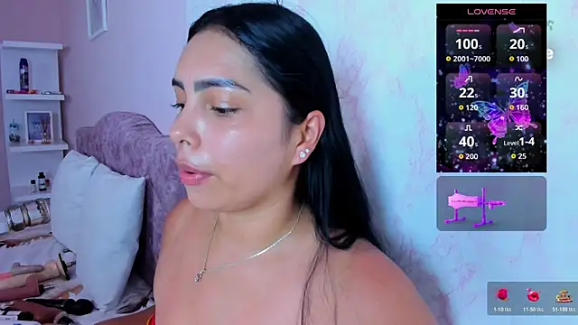 Snapshot of evelinn_belen chatting on 20, 5, 2026 evelinn belen online show from 20, 5, 2026