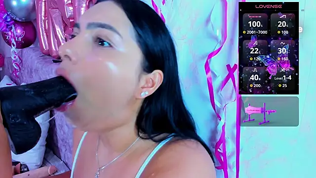Snapshot of evelinn_belen chatting on 28, 5, 2026 evelinn belen online show from 28, 5, 2026