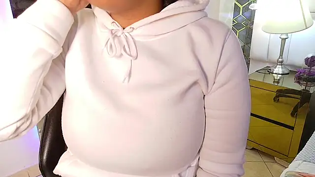 lia mariana online show from 25, 10, 2025