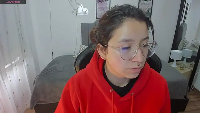 Amy joones online show from 3, 11, 2025