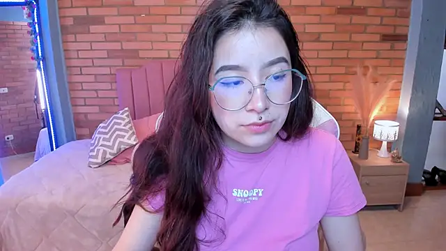 Snapshot of Amy_joones chatting on 24, 5, 2026 Amy joones online show from 24, 5, 2026