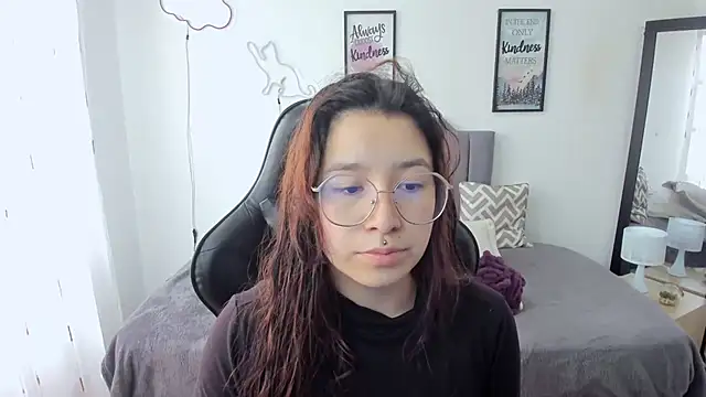 Amy joones online show from 18, 10, 2025