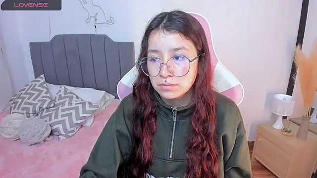 Amy joones online show from 15, 4, 2026