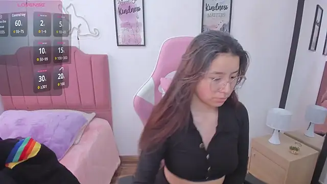 Amy joones online show from 26, 11, 2025