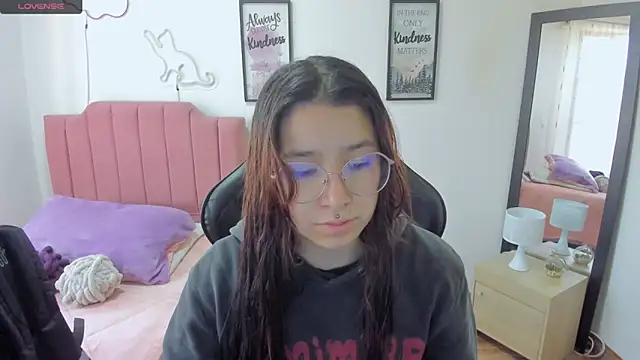 Amy joones online show from 12, 11, 2025