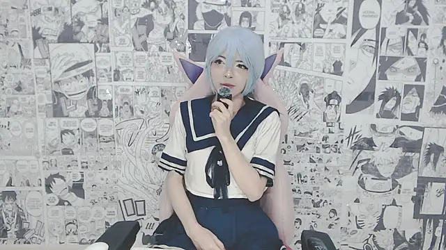 Snapshot of Miahparker chatting on 21, 10, 2025 Miahparker online show from 21, 10, 2025