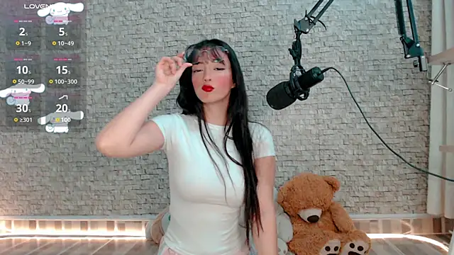 Snapshot of emma_unu chatting on 19, 5, 2026 emma unu online show from 19, 5, 2026