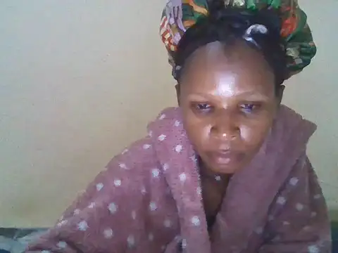 Snapshot of CharlotteDee chatting on 15, 11, 2025 CharlotteDee online show from 15, 11, 2025