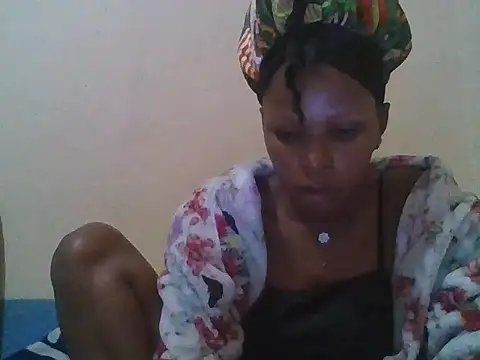 Snapshot of CharlotteDee chatting on 12, 11, 2025 CharlotteDee online show from 12, 11, 2025