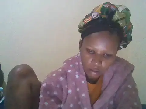 Snapshot of CharlotteDee chatting on 18, 11, 2025 CharlotteDee online show from 18, 11, 2025