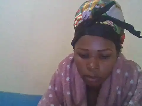 Snapshot of CharlotteDee chatting on 19, 10, 2025 CharlotteDee online show from 19, 10, 2025