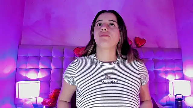 LanaHerondale online show from 17, 2, 2025